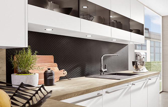 Niche cladding for more personality in your kitchen.